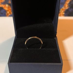14K Yellow Gold 2mm Plain Wedding Band. Size 8